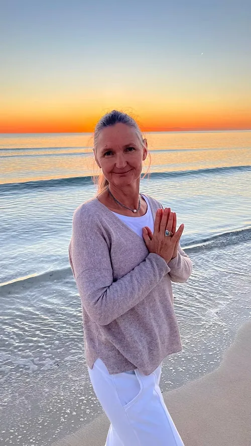 Ina Bethge-Ehrenberg am Meer